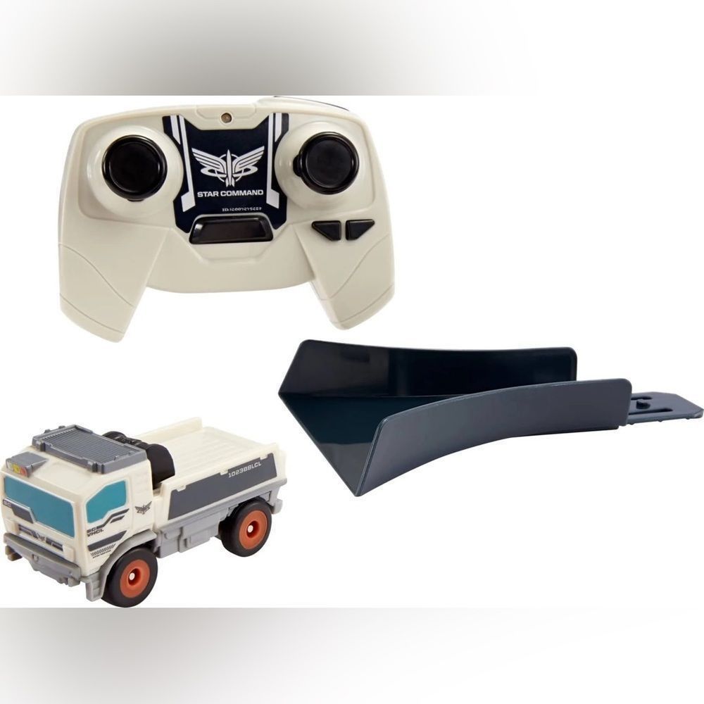 Hot Wheels R/C Car, Remote Control Utility Car, Lightyear